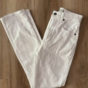 ABERCROMBIE & FITCH- The Slim Straight Ultra High Rise, size 24/00. EUC.